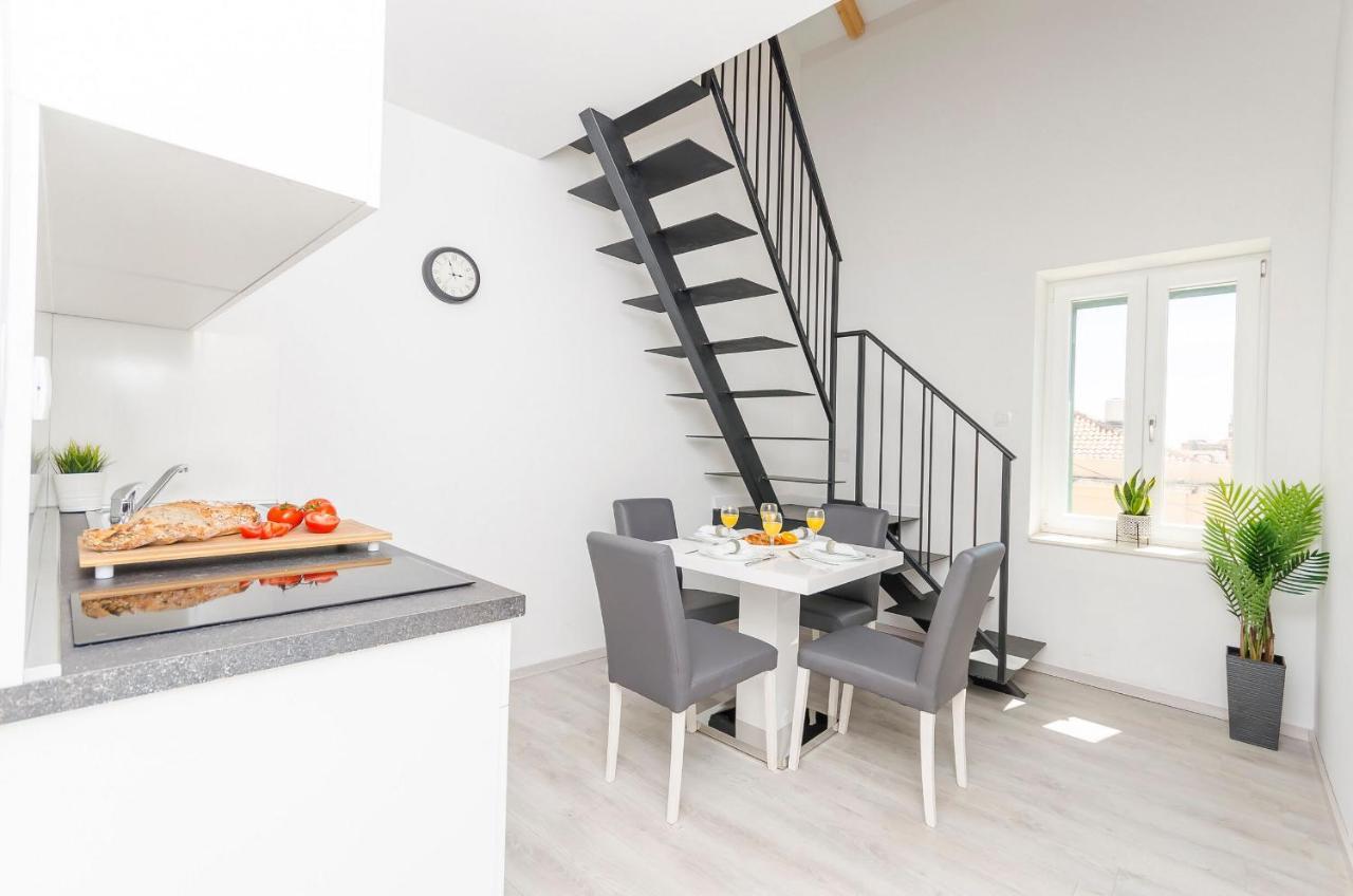 Apartments And Rooms Adriatic Suites Sibenik Bagian luar foto